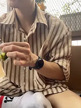 Snapshot of anhkiet_huang chatting on December 18, 2025, 7:46 am anhkiet huang online show from December 18, 2025, 7:46 am