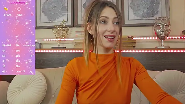 Snapshot of MuseDollX chatting on November 19, 2025, 7:36 pm MuseDollX online show from November 19, 2025, 7:36 pm