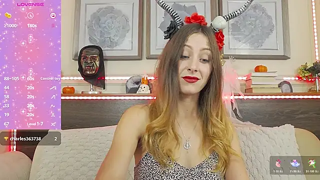 Snapshot of MuseDollX chatting on October 19, 2025, 7:05 pm MuseDollX online show from October 19, 2025, 7:05 pm