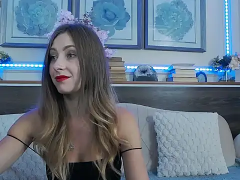 Snapshot of MuseDollX chatting on September 10, 2025, 7:13 pm MuseDollX online show from September 10, 2025, 7:13 pm