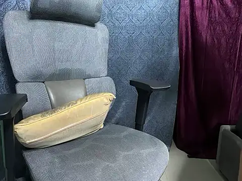 YoursSuku online show from October 23, 2025, 8:07 pm