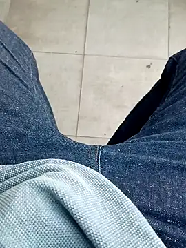 beerant online show from October 22, 2025, 1:43 pm