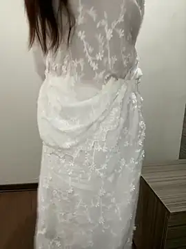 susu baby online show from November 24, 2025, 1:44 pm