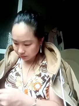 Snapshot of suki-lady chatting on November 4, 2025, 2:37 am suki-lady online show from November 4, 2025, 2:37 am