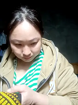 Snapshot of suki-lady chatting on December 3, 2025, 10:25 am suki-lady online show from December 3, 2025, 10:25 am