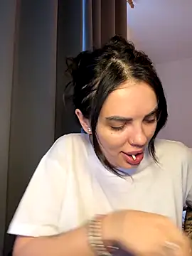 -RAHELA- online show from November 11, 2025, 10:54 am