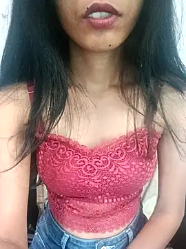 Snapshot of Daizy_Shah chatting on December 23, 2025, 8:57 am Daizy Shah online show from December 23, 2025, 8:57 am