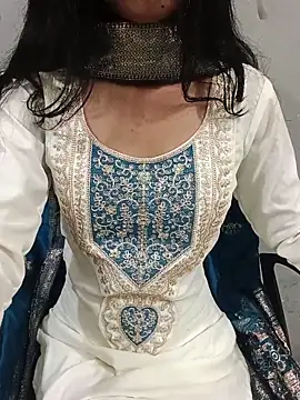 Snapshot of Daizy_Shah chatting on May 16, 2026, 2:38 pm Daizy Shah online show from May 16, 2026, 2:38 pm