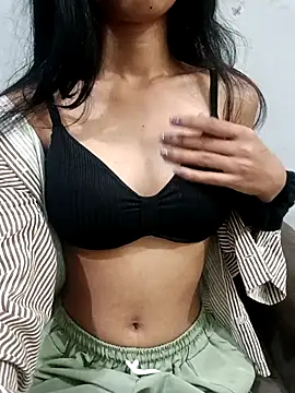 Snapshot of Daizy_Shah chatting on January 18, 2026, 4:10 pm Daizy Shah online show from January 18, 2026, 4:10 pm