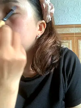 Snapshot of Lonnina chatting on October 10, 2025, 2:01 am Lonnina online show from October 10, 2025, 2:01 am