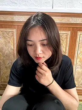 Snapshot of Lonnina chatting on October 30, 2025, 6:34 am Lonnina online show from October 30, 2025, 6:34 am