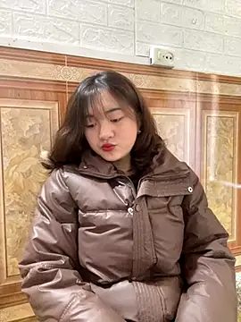 Snapshot of Lonnina chatting on November 26, 2025, 3:06 am Lonnina online show from November 26, 2025, 3:06 am