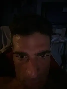 marconeilbiacco99 online show from May 3, 2026, 10:02 pm