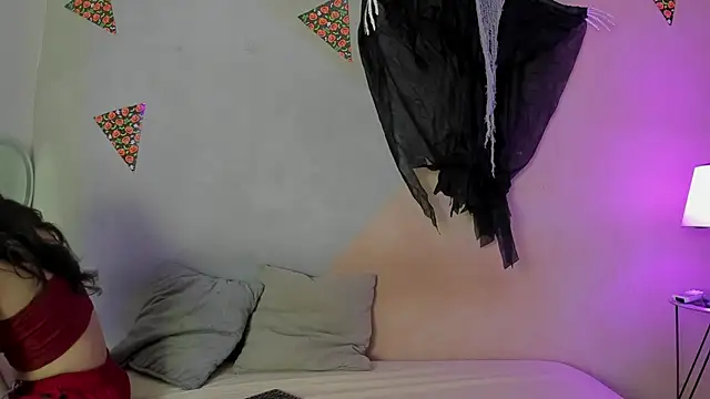 Laura and Kevin online show from November 10, 2025, 1:49 pm