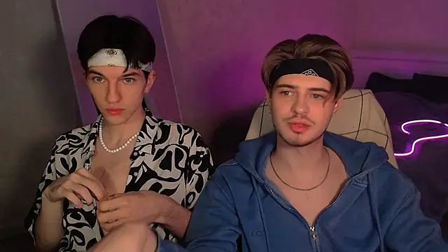 itsyanbb online show from September 27, 2025, 7:42 pm