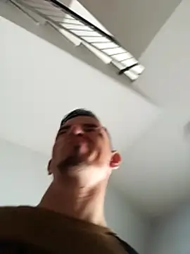 Snapshot of JuanD_vero chatting on October 24, 2025, 1:10 pm JuanD vero online show from October 24, 2025, 1:10 pm