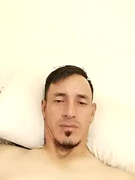 Snapshot of JuanD_vero chatting on October 8, 2025, 6:41 pm JuanD vero online show from October 8, 2025, 6:41 pm