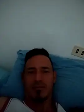 Snapshot of JuanD_vero chatting on November 3, 2025, 8:07 am JuanD vero online show from November 3, 2025, 8:07 am