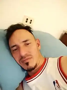 Snapshot of JuanD_vero chatting on October 23, 2025, 8:51 pm JuanD vero online show from October 23, 2025, 8:51 pm