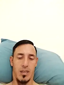 Snapshot of JuanD_vero chatting on October 7, 2025, 5:58 pm JuanD vero online show from October 7, 2025, 5:58 pm