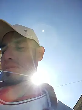 Snapshot of JuanD_vero chatting on October 3, 2025, 12:39 pm JuanD vero online show from October 3, 2025, 12:39 pm