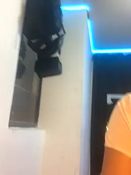 Snapshot of zoeandangel chatting on November 5, 2025, 6:49 am zoeandangel online show from November 5, 2025, 6:49 am