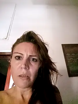 Snapshot of Nikita2406 chatting on September 18, 2025, 12:41 pm Nikita2406 online show from September 18, 2025, 12:41 pm