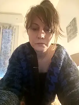 Snapshot of Nikita2406 chatting on February 5, 2026, 4:03 pm Nikita2406 online show from February 5, 2026, 4:03 pm