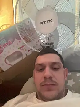 Snapshot of BogdanNegoda chatting on February 8, 2026, 12:47 pm BogdanNegoda online show from February 8, 2026, 12:47 pm