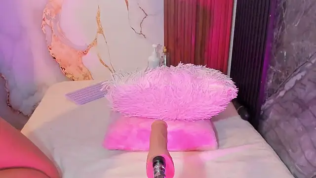 Snapshot of sarah_babee_ chatting on September 9, 2025, 1:31 pm sarah babee online show from September 9, 2025, 1:31 pm