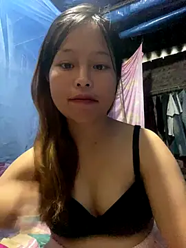 Snapshot of O_o_UwU_o_O chatting on October 12, 2025, 9:54 am O o UwU o O online show from October 12, 2025, 9:54 am