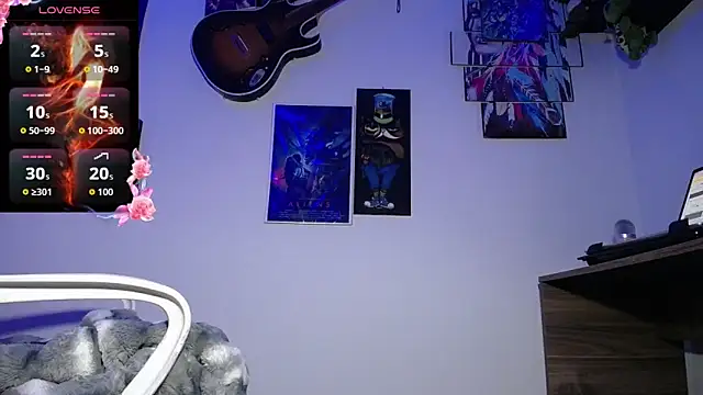 Snapshot of moonligth18 chatting on October 9, 2025, 1:17 am moonligth18 online show from October 9, 2025, 1:17 am