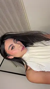 Tessa  Winslow online show from March 28, 2026, 6:03 am