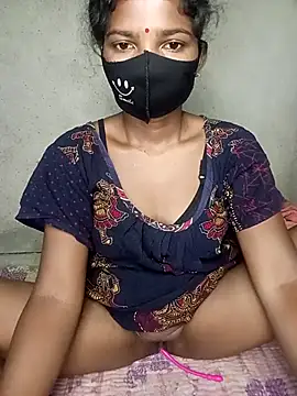 Snapshot of Renuka_GG chatting on February 22, 2026, 10:00 pm Renuka GG online show from February 22, 2026, 10:00 pm