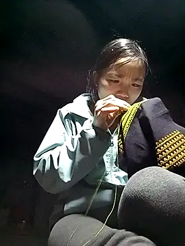 Snapshot of ngan-cute chatting on November 22, 2025, 3:44 pm ngan-cute online show from November 22, 2025, 3:44 pm