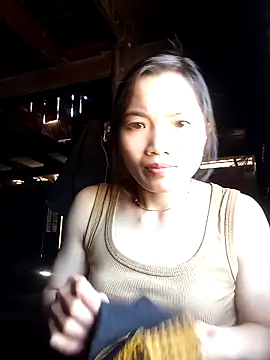 ngan-cute online show from May 14, 2026, 2:08 am