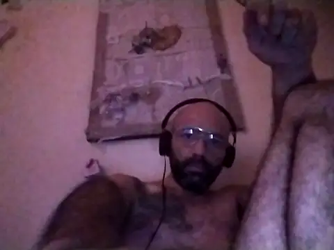 Snapshot of alex87daco chatting on May 12, 2026, 11:44 pm alex87daco online show from May 12, 2026, 11:44 pm