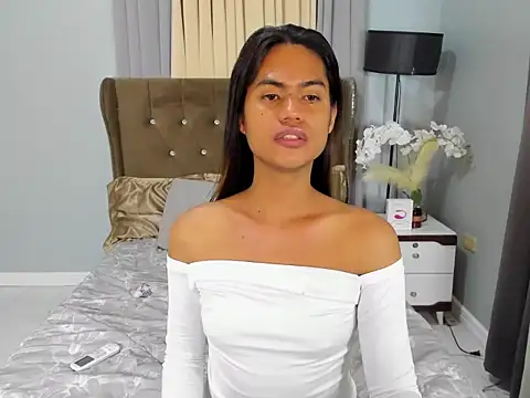 1HotAsianTS online show from October 31, 2025, 3:52 pm