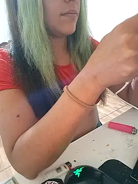 Snapshot of euahotmarii20 chatting on November 13, 2025, 3:54 am euahotmarii20 online show from November 13, 2025, 3:54 am