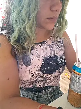 Snapshot of euahotmarii20 chatting on November 17, 2025, 10:19 am euahotmarii20 online show from November 17, 2025, 10:19 am