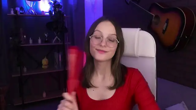 JenniferKiim online show from October 24, 2025, 1:43 pm