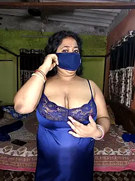 Smile-quien online show from September 9, 2025, 3:16 am