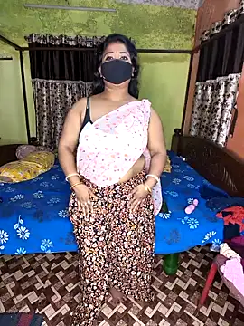 Smile-quien online show from September 19, 2025, 4:27 am