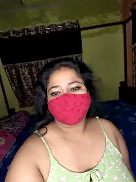 Smile-quien online show from November 17, 2025, 3:10 am