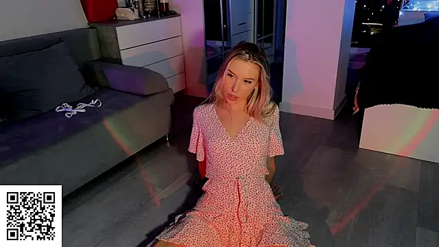 Snapshot of ElysiaXo chatting on November 22, 2025, 10:41 pm ElysiaXo online show from November 22, 2025, 10:41 pm