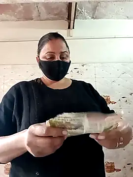 Snapshot of Rakhi_sawant143 chatting on November 24, 2025, 3:06 am Rakhi sawant143 online show from November 24, 2025, 3:06 am