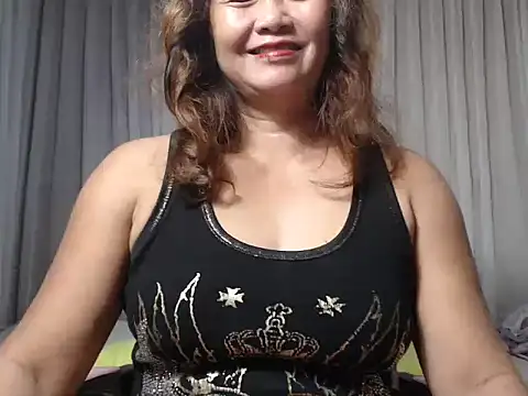 FelisitaG online show from October 27, 2025, 11:27 pm