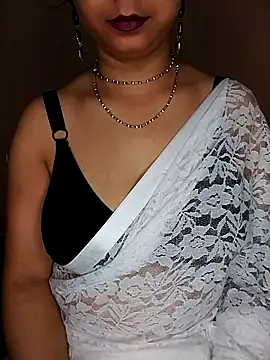 Snapshot of Oh_011 chatting on October 16, 2025, 3:26 am Oh 011 online show from October 16, 2025, 3:26 am