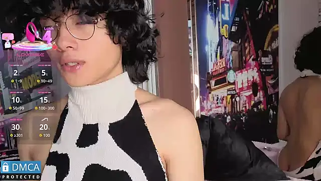 Snapshot of mich_marin_ chatting on October 10, 2025, 11:33 am mich marin online show from October 10, 2025, 11:33 am