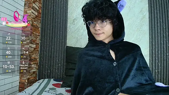 Snapshot of mich_marin_ chatting on September 19, 2025, 11:14 am mich marin online show from September 19, 2025, 11:14 am